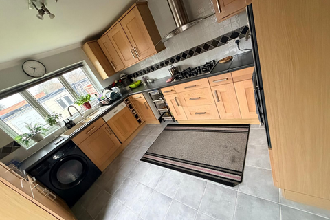 undefined, Wisdons Close, Dagenham RM10