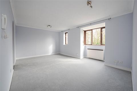 undefined, Varsity Drive, Twickenham