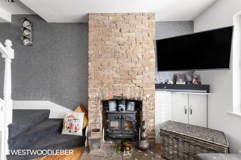 2 bedroom semi-detached house for sale, Lea Road, Hoddesdon EN11