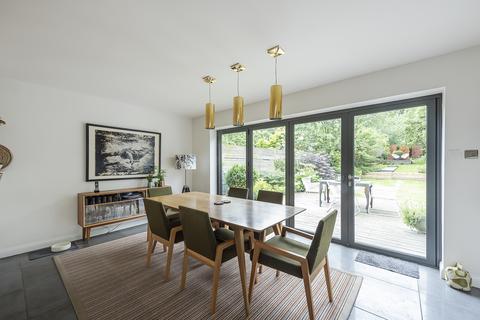undefined, Gurney Court Road, St. Albans, AL1
