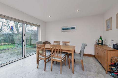 undefined, St. James Court, Royston SG8