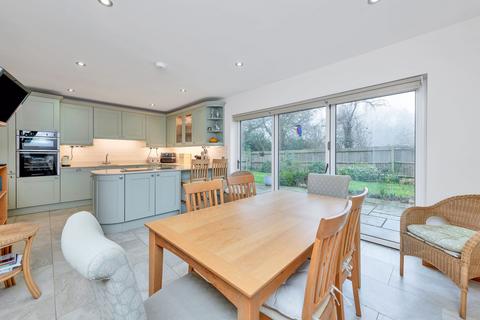 3 bedroom detached house for sale, St. James Court, Royston SG8
