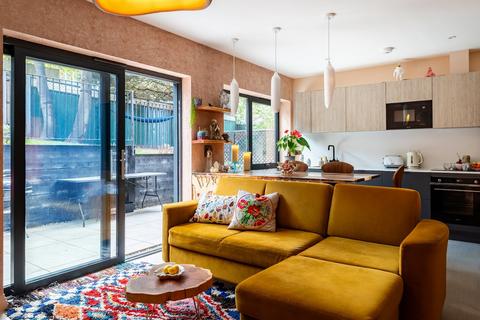 undefined, Rushden Close, London, SE19