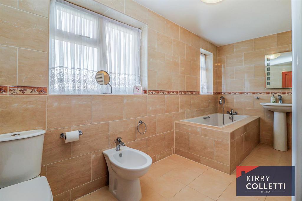 Family bathroom