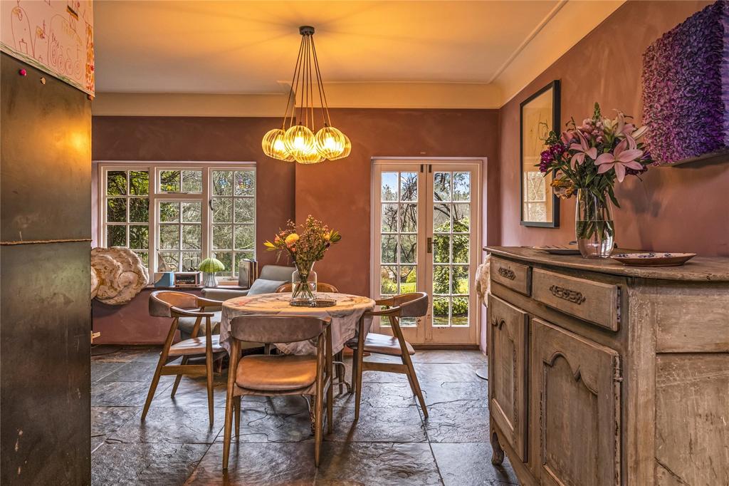 Breakfast Room