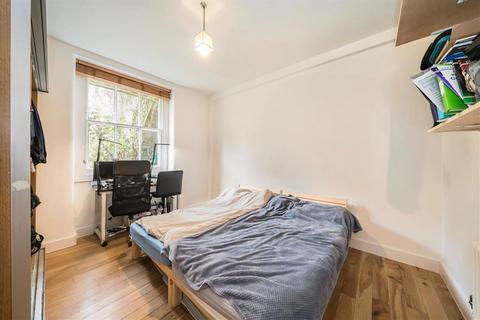 2 bedroom flat for sale, Redcliffe Gardens, London SW10