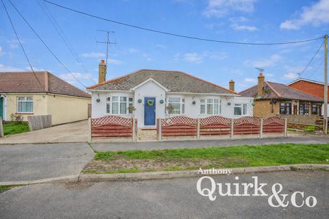 4 bedroom detached bungalow for sale, The Parkway, Canvey Island, SS8