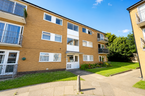 2 bedroom apartment for sale, South Lawn, Blackpool FY4