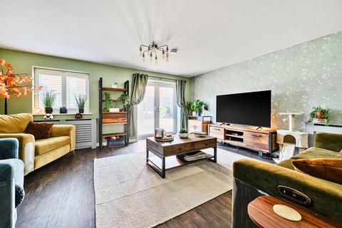 undefined, Golve Drive, Chatham