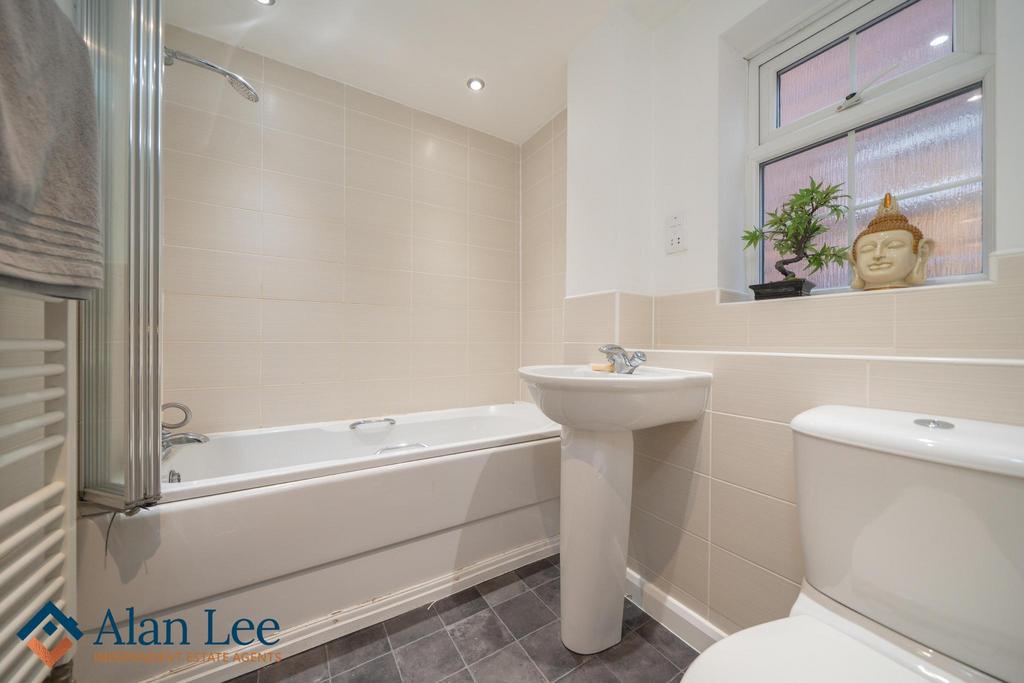 Family bathroom