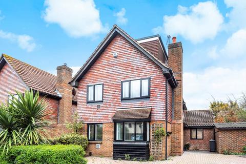 undefined, Crowntree Close, Isleworth TW7