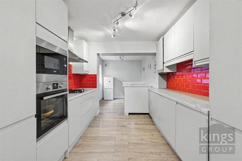 3 bedroom end of terrace house for sale, Tanys Dell, Harlow