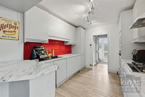 3 bedroom end of terrace house for sale, Tanys Dell, Harlow