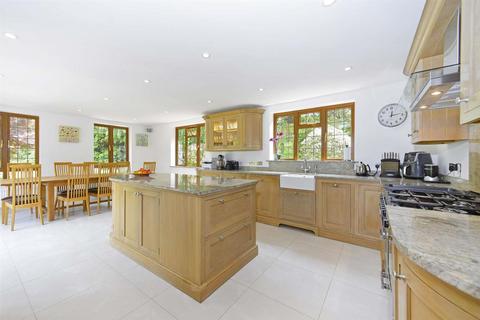 5 bedroom detached house for sale, Grantley Avenue, Wonersh Park, Guildford