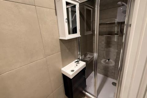 undefined, Kings Road,  Reading,  RG1