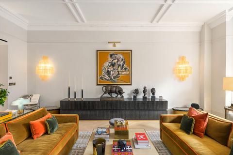 undefined, Cadogan Square, Knightsbridge, London SW1X