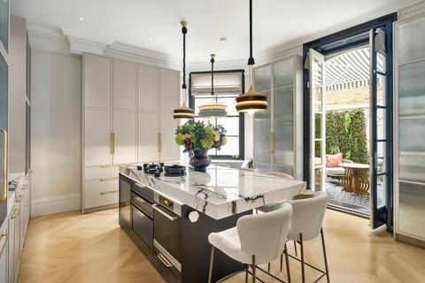 undefined, Cadogan Square, Knightsbridge, London SW1X