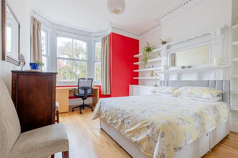 2 bedroom apartment for sale, Burton Road, London, NW6