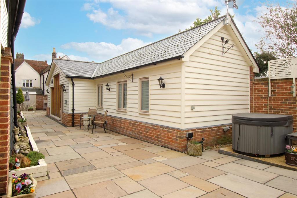 Front External.jpg