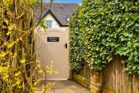 2 bedroom barn conversion for sale, Baldock Road, Buntingford