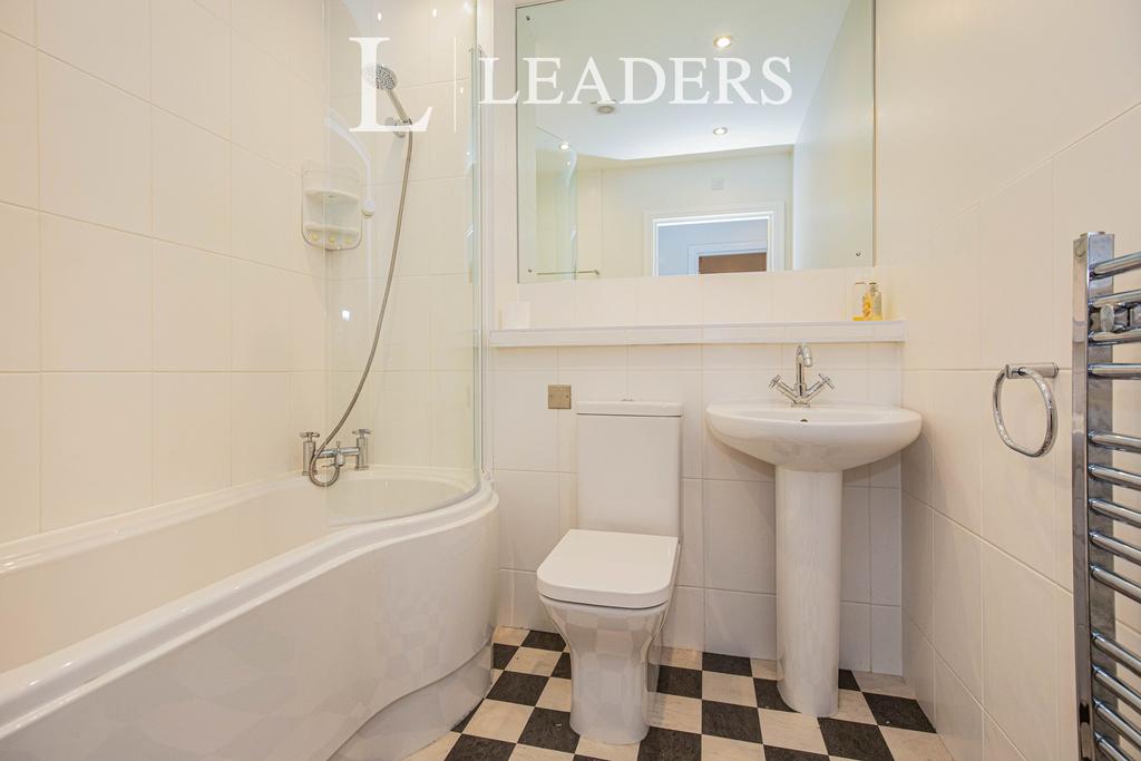 Family bathroom