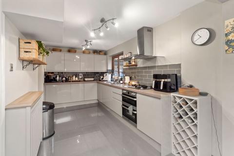 4 bedroom detached house for sale, Dundee Close, Fearnhead, WA2