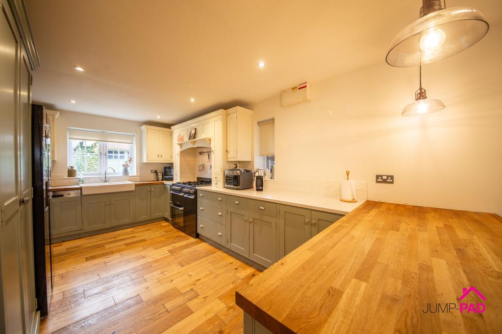 Kitchen/breakfast/family room