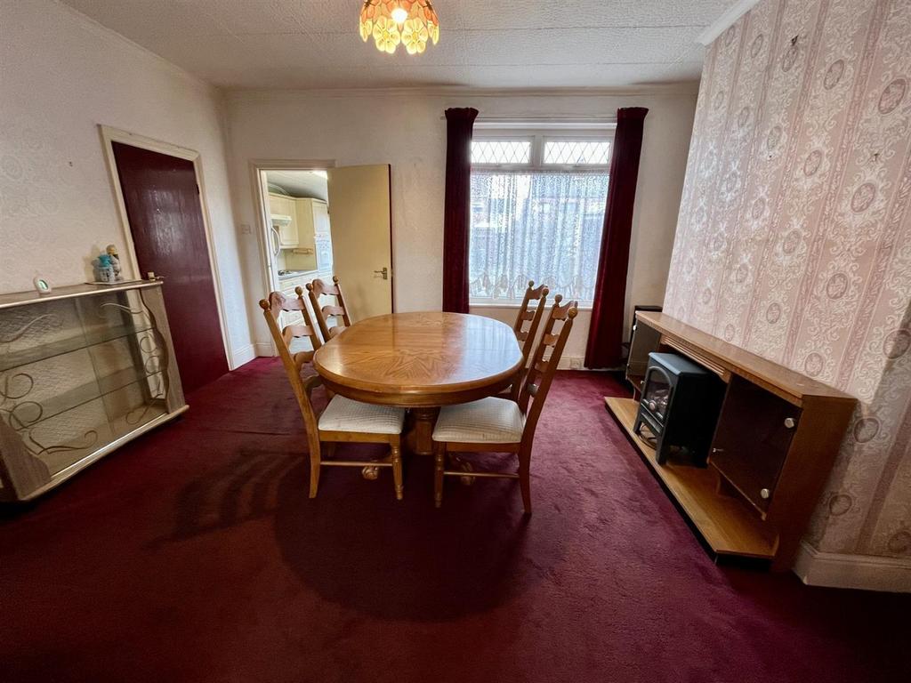 Dining Area.jpg