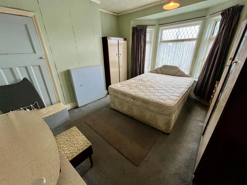 Bedroom One.jpg