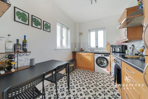 2 bedroom apartment for sale, Emerald Crescent, Sittingbourne ME10