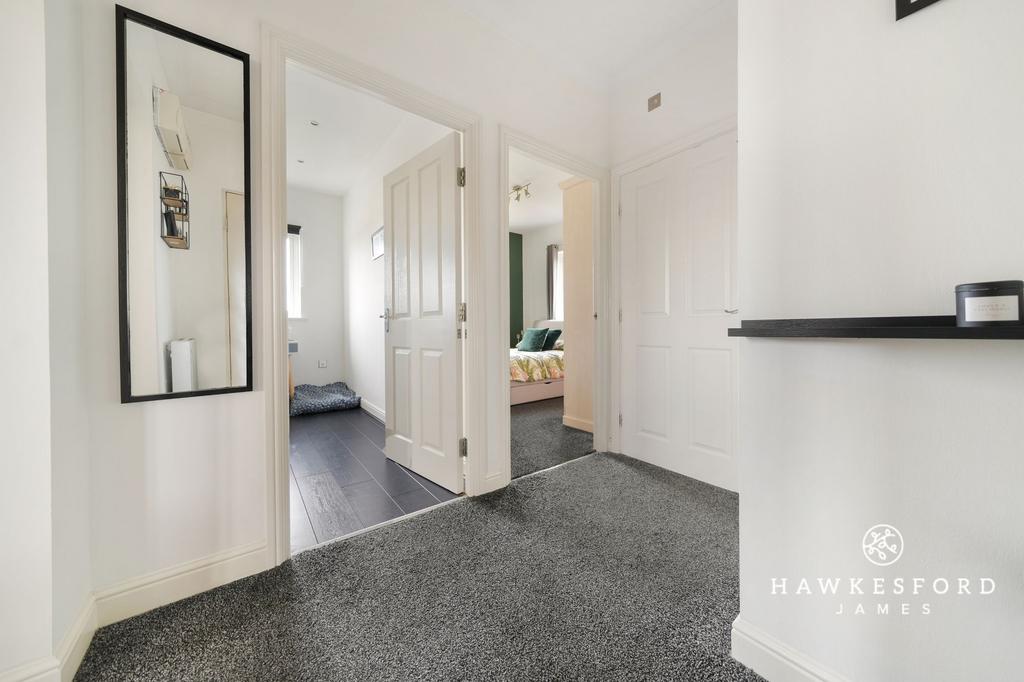 Emerald Crescent, Sittingbourne - Entrance Hallway