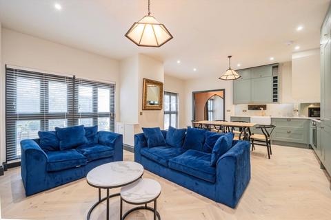 3 bedroom house to rent, Alba Place, London W11