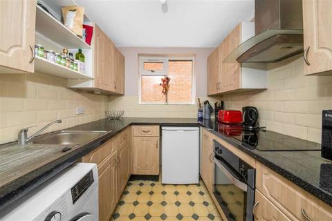 undefined, Gables Close, London SE12