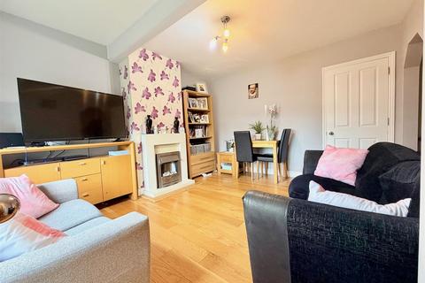 undefined, Manor Farm Drive, London