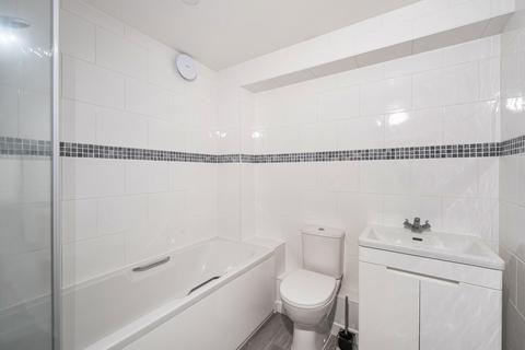 undefined, Cedar Road, Sutton