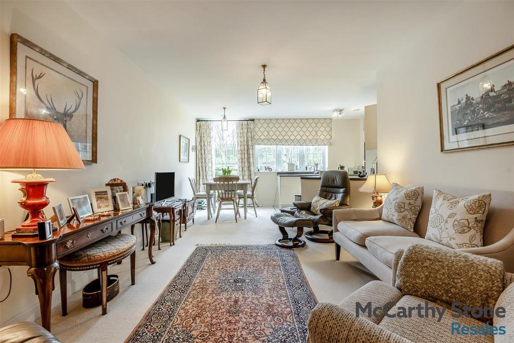 8681828-interior14.jpg