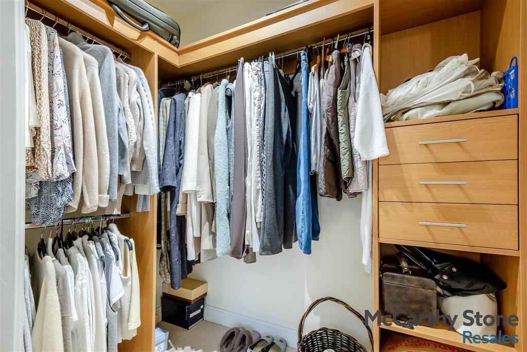 8681828-interior03.jpg
