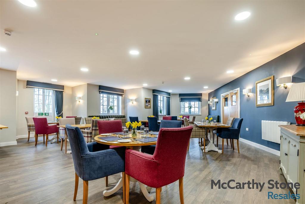 8681828-interior21.jpg