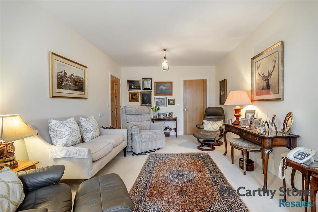 8681828-interior20.jpg