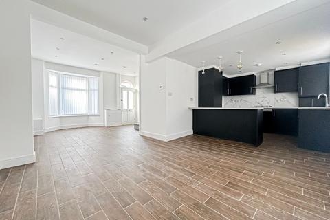 4 bedroom terraced house for sale, Gladstone Road, Garston, L19