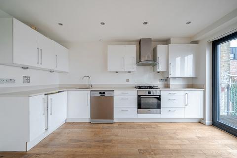 1 bedroom flat for sale, Colney Hatch Lane, Muswell Hill, London, N10