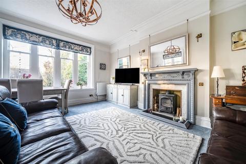 3 bedroom apartment for sale, Church Hill, Camberley GU15