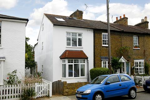 undefined, Chestnut Road, Twickenham, TW2