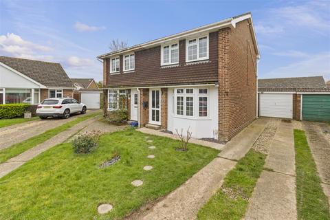 2 bedroom semi-detached house for sale, Fairisle Close, Hailsham