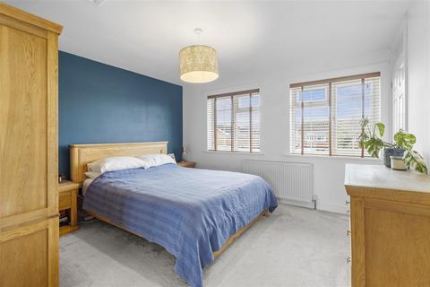 2 bedroom semi-detached house for sale, Fairisle Close, Hailsham