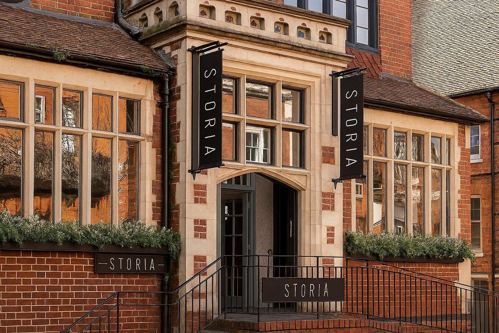 Storia Tring High Street.jpg