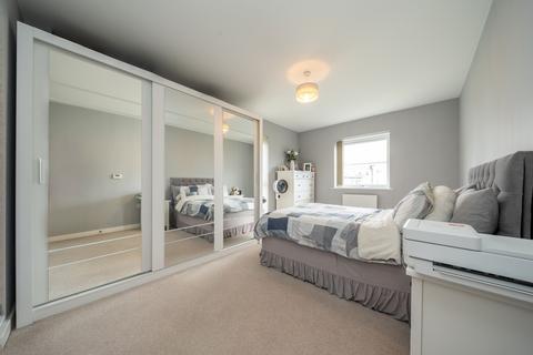 undefined, Kennett Lane, Chertsey, KT16
