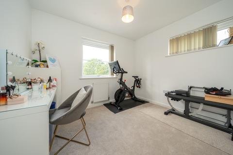 undefined, Kennett Lane, Chertsey, KT16