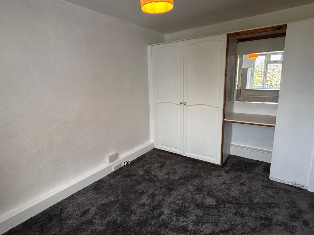 Bedroom 3 - 2