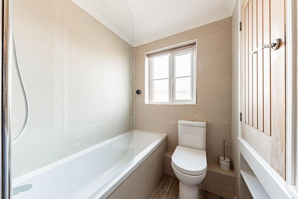 Bathroom (3)